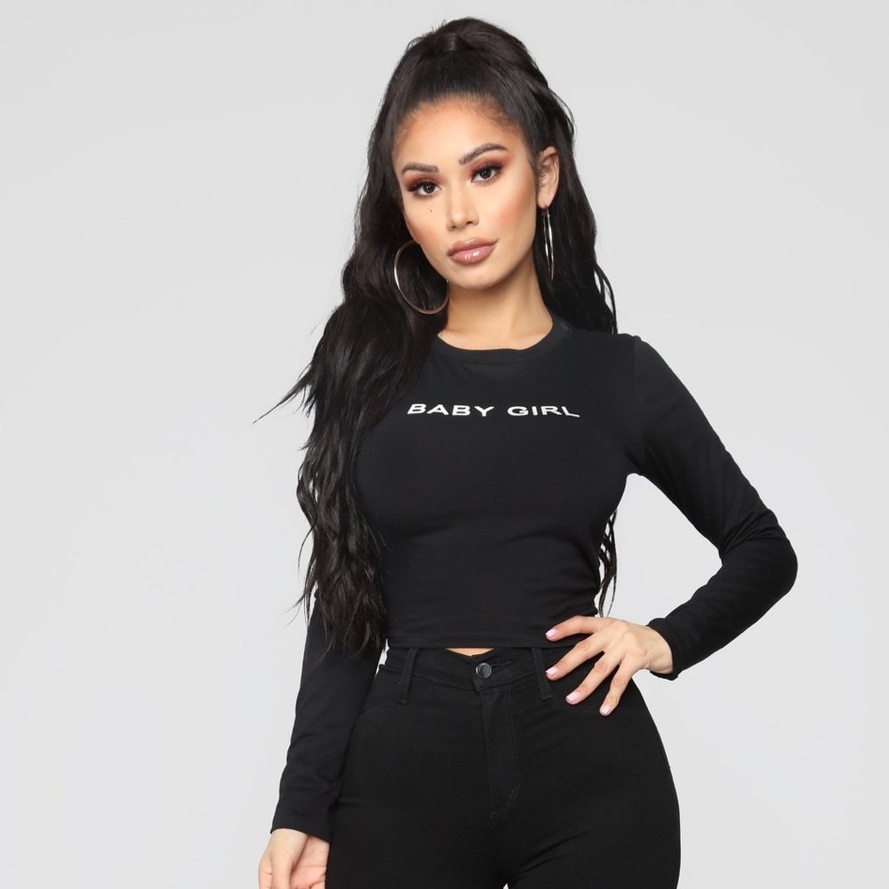 Babygirl cropped tee